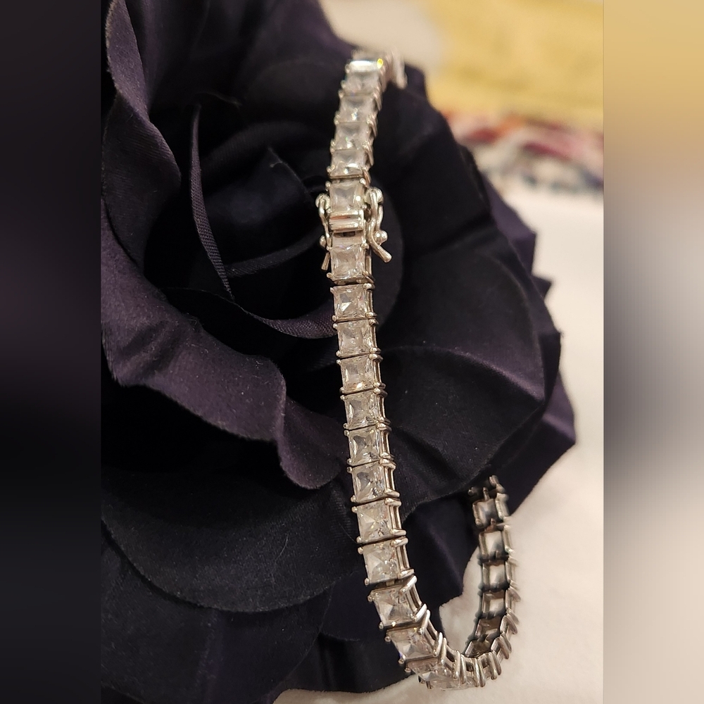 QVC 4mm Princess prong Set Diomonique .925 Bracelet (large)
